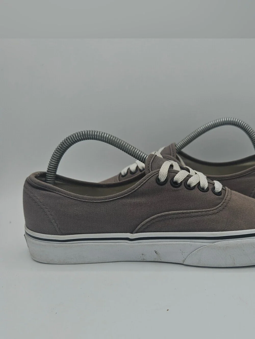 Vans Authentic Low Top Men's 8/ Wmn's 9.5 Taupe Bungee Cord
